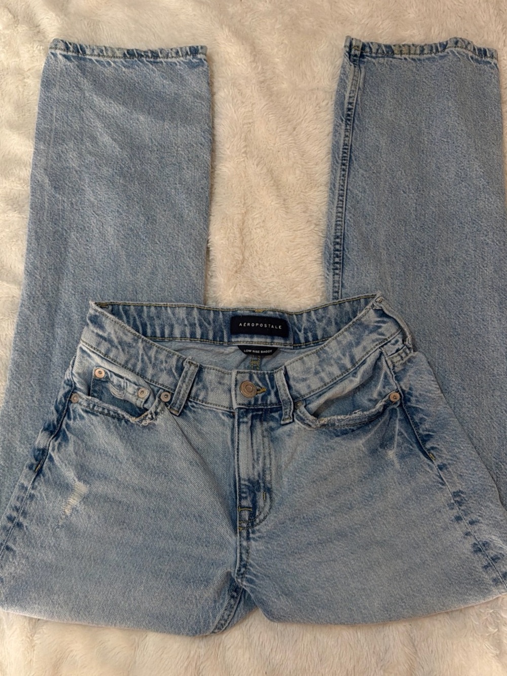 Aeropostale Light Blue Women's Jeans - Classic low rise baggy